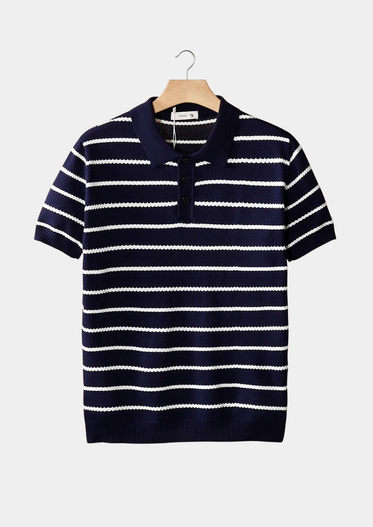 POLOSHIRT MIT STREIFEN UND KNÖPFEN